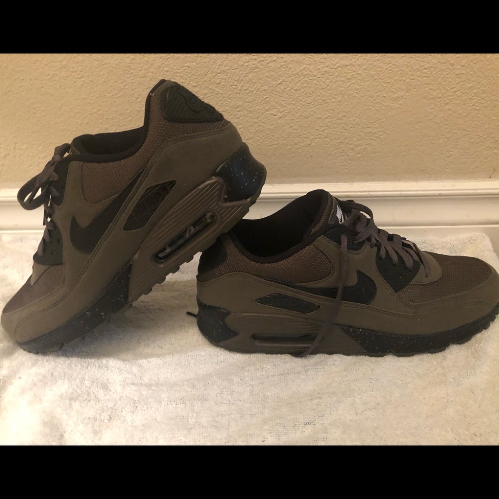 Men’s Nike AirMax Custom Nikeid size 9.5